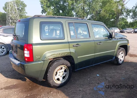 2008 Jeep Patriot Sport z USA, uszkodzony, nr VIN 1J8FT28068D553248